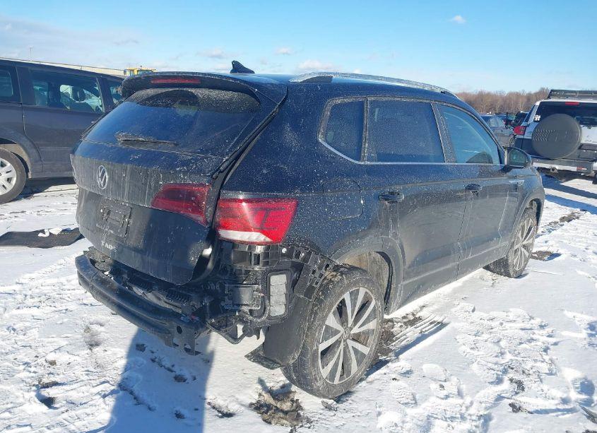 Photo 4 of 2024 Volkswagen Taos 1.5T SE (VIN 3VVSX7B27RM092781)