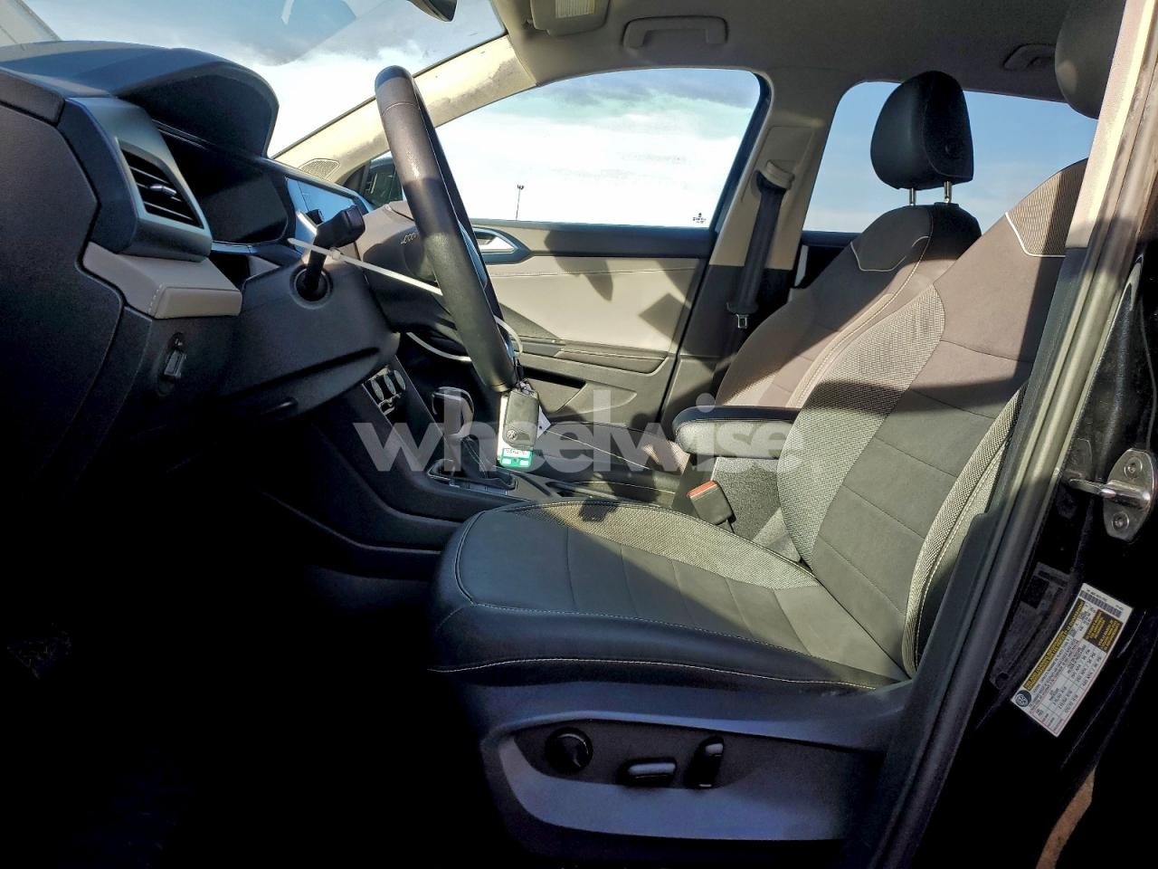 Photo 7 of 2024 VOLKSWAGEN TAOS SE (VIN 3VVSX7B28RM008273)