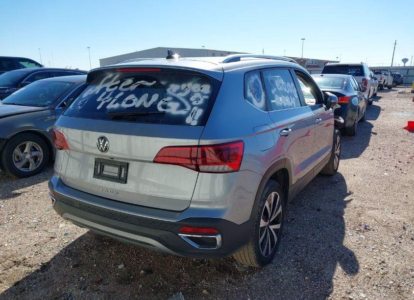 Photo 4 of 2024 Volkswagen Taos 1.5T SE (VIN 3VVSX7B28RM028829)