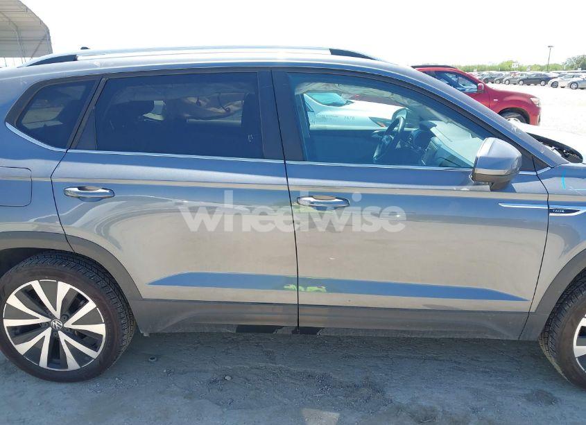 Photo 14 of 2024 Volkswagen Taos 1.5T SE (VIN 3VVSX7B28RM072104)