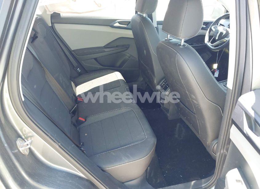 Photo 8 of 2024 Volkswagen Taos 1.5T SE (VIN 3VVSX7B28RM072104)