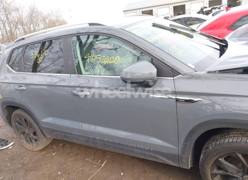 Photo 14 of 2023 Volkswagen Taos 1.5T SE (VIN 3VVSX7B29PM336170)