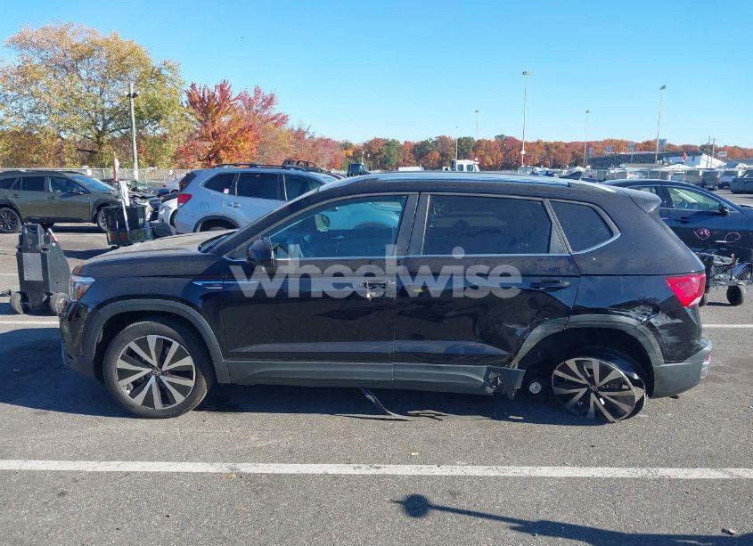Photo 14 of 2024 Volkswagen Taos 1.5T SE (VIN 3VVSX7B29RM004541)
