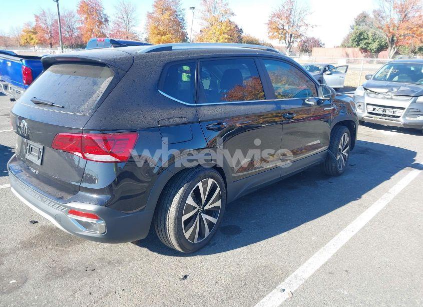 Photo 4 of 2024 Volkswagen Taos 1.5T SE (VIN 3VVSX7B29RM004541)