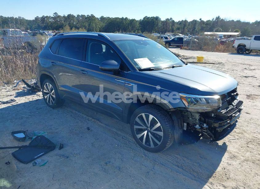 2024 Volkswagen Taos 1.5T SE (VIN 3VVSX7B29RM102968) main photo