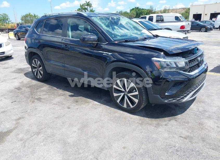 2024 Volkswagen Taos 1.5T SE (VIN 3VVSX7B29RM119270) main photo