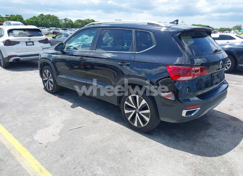 Photo 3 of 2024 Volkswagen Taos 1.5T SE (VIN 3VVSX7B29RM119270)