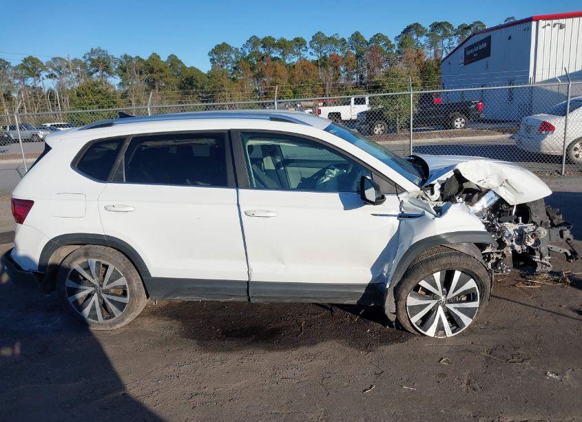 Photo 13 of 2022 Volkswagen Taos 1.5T SE (VIN 3VVSX7B2XNM095703)