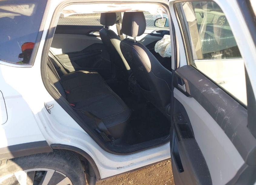 Photo 8 of 2022 Volkswagen Taos 1.5T SE (VIN 3VVSX7B2XNM095703)