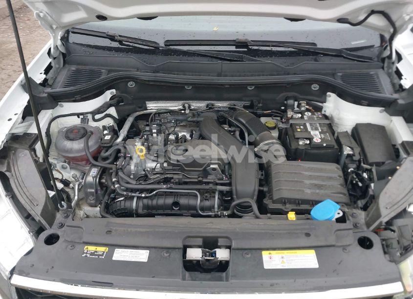 Photo 10 of 2023 Volkswagen Taos 1.5T SE (VIN 3VVSX7B2XPM314596)