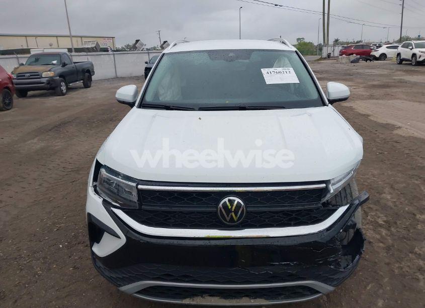 Photo 12 of 2023 Volkswagen Taos 1.5T SE (VIN 3VVSX7B2XPM314596)