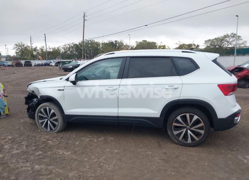 Photo 14 of 2023 Volkswagen Taos 1.5T SE (VIN 3VVSX7B2XPM314596)
