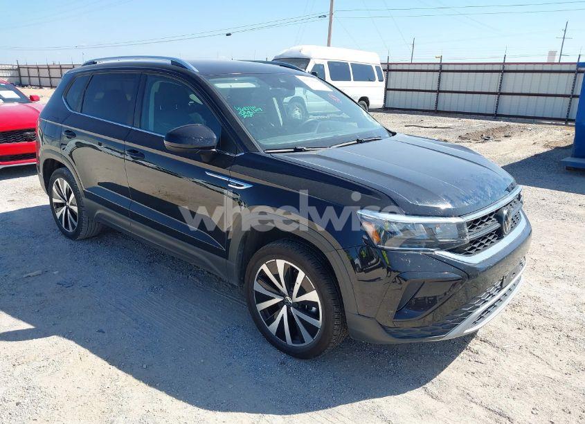 2024 Volkswagen Taos 1.5T SE (VIN 3VVSX7B2XRM009974) main photo