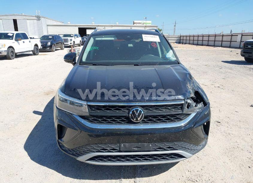 Photo 12 of 2024 Volkswagen Taos 1.5T SE (VIN 3VVSX7B2XRM009974)
