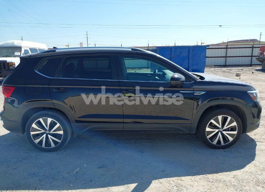 Photo 13 of 2024 Volkswagen Taos 1.5T SE (VIN 3VVSX7B2XRM009974)