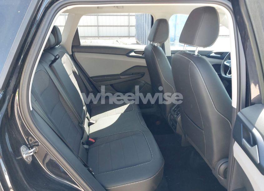 Photo 8 of 2024 Volkswagen Taos 1.5T SE (VIN 3VVSX7B2XRM009974)