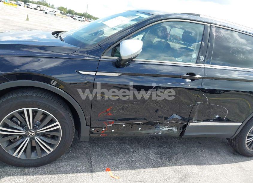 Photo 6 of 2024 Volkswagen Tiguan 2.0T WOLFSBURG EDITION (VIN 3VVTB7AX9RM218526)