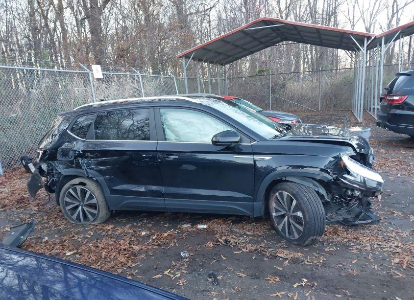 Photo 14 of 2022 Volkswagen Taos 1.5T SE (VIN 3VVTX7B20NM058132)