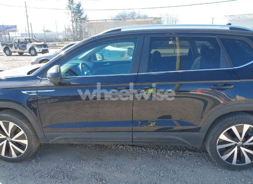 Photo 15 of 2022 Volkswagen Taos 1.5T SE (VIN 3VVTX7B21NM012051)