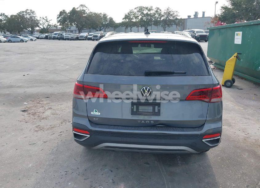 Photo 17 of 2022 Volkswagen Taos 1.5T SE (VIN 3VVTX7B27NM009252)