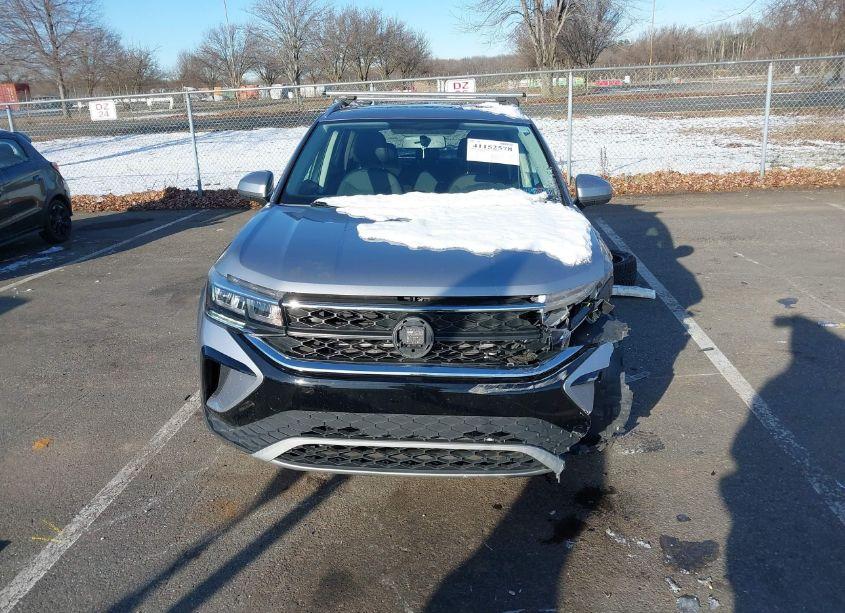 Photo 13 of 2022 Volkswagen Taos 1.5T SE (VIN 3VVTX7B27NM084064)