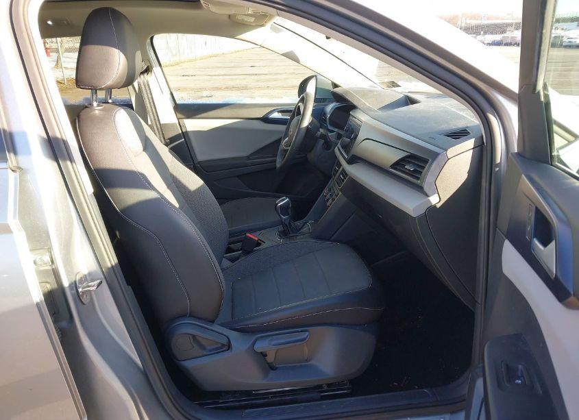 Photo 5 of 2022 Volkswagen Taos 1.5T SE (VIN 3VVTX7B27NM084064)