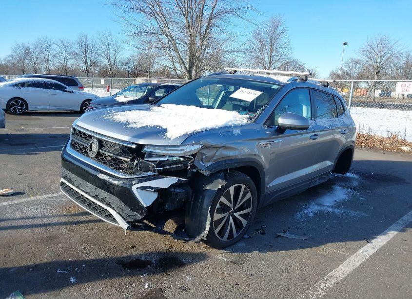 Photo 6 of 2022 Volkswagen Taos 1.5T SE (VIN 3VVTX7B27NM084064)