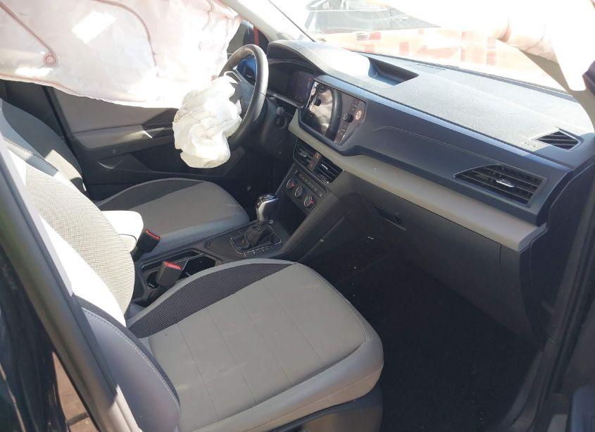 Photo 5 of 2022 Volkswagen Taos 1.5T SE (VIN 3VVTX7B2XNM070787)