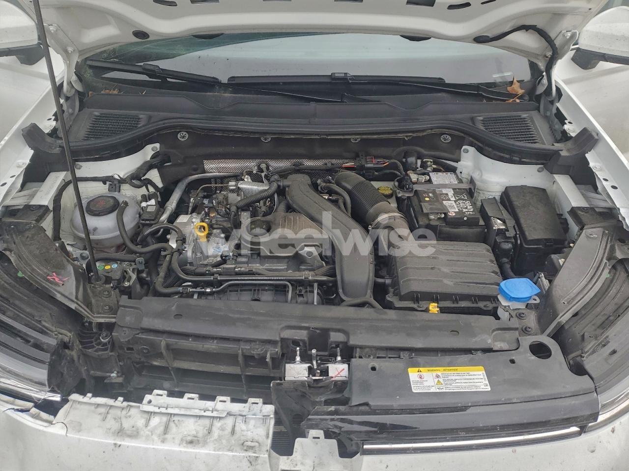 Photo 12 of 2025 VOLKSWAGEN TAOS SE N/A (VIN 3VVUC7B21SM030660)