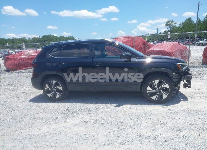 Photo 14 of 2025 Volkswagen Taos 1.5T SE (VIN 3VVUC7B21SM044655)