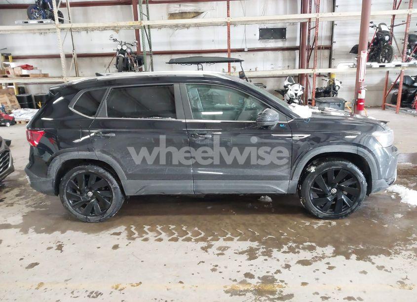 Photo 14 of 2024 Volkswagen Taos 1.5T SE (VIN 3VVUX7B24RM044079)