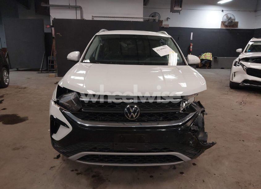 Photo 12 of 2024 Volkswagen Taos 1.5T SE (VIN 3VVUX7B25RM013259)