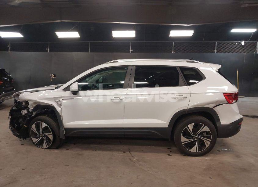 Photo 14 of 2024 Volkswagen Taos 1.5T SE (VIN 3VVUX7B25RM013259)