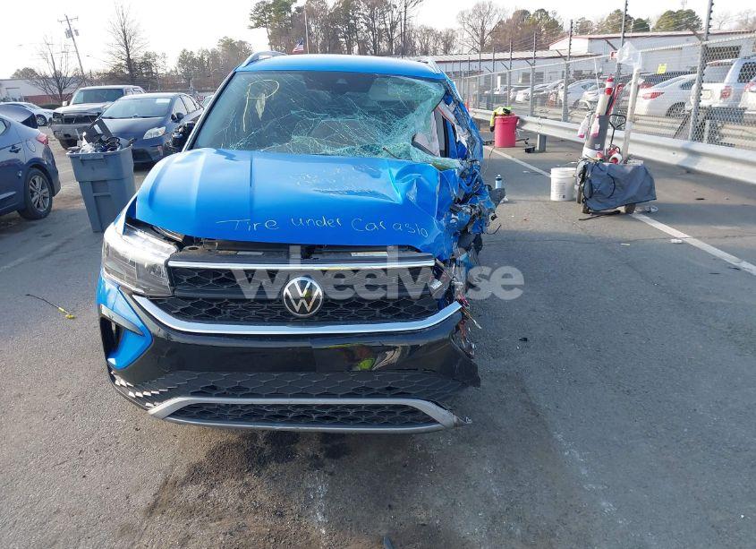 Photo 11 of 2024 Volkswagen Taos 1.5T SE (VIN 3VVUX7B25RM039537)
