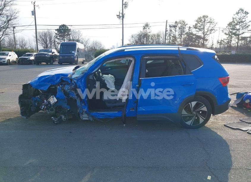 Photo 13 of 2024 Volkswagen Taos 1.5T SE (VIN 3VVUX7B25RM039537)