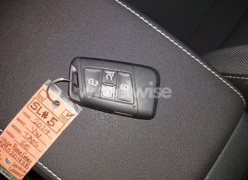 Photo 11 of 2024 Volkswagen Taos 1.5T SE (VIN 3VVUX7B27RM020438)