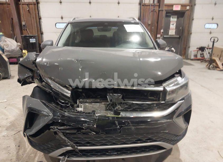 Photo 12 of 2024 Volkswagen Taos 1.5T SE (VIN 3VVUX7B27RM020438)