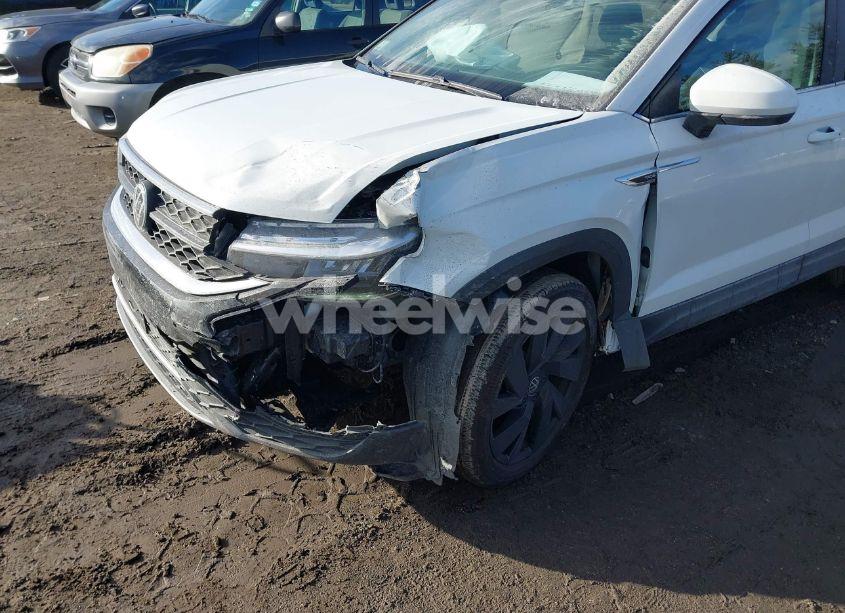 Photo 6 of 2024 Volkswagen Taos 1.5T SE (VIN 3VVUX7B28RM067512)