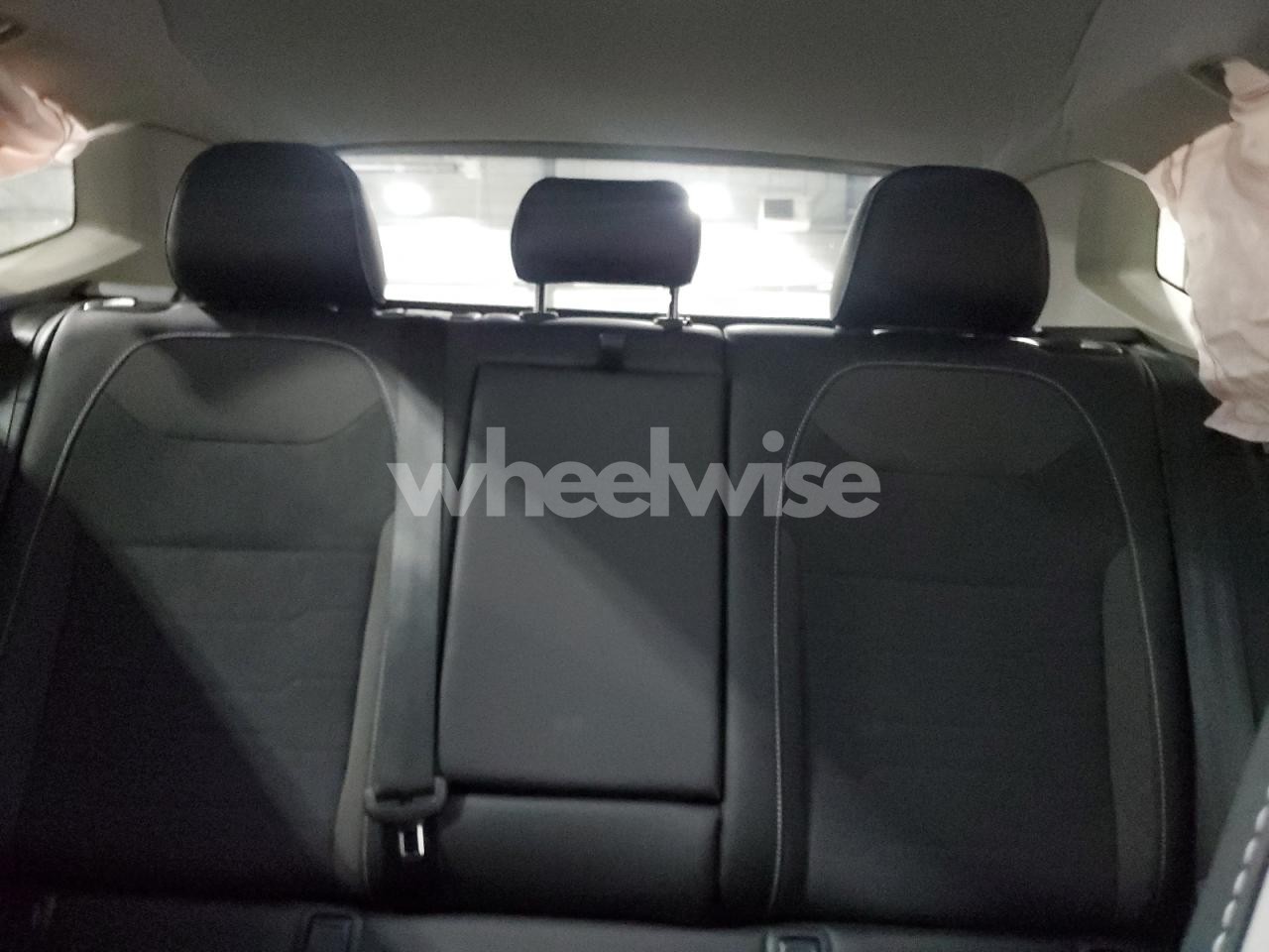 Photo 10 of 2025 VOLKSWAGEN TAOS SE N/A (VIN 3VVVC7B28SM006036)