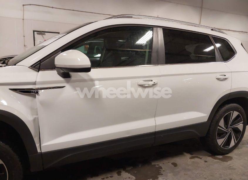 Photo 15 of 2023 Volkswagen Taos 1.5T SE (VIN 3VVVX7B20PM373721)