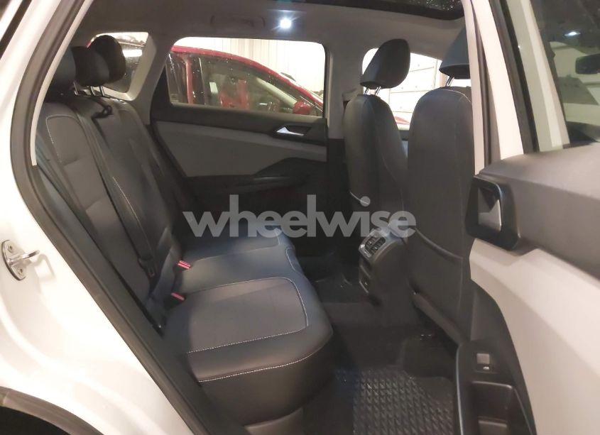 Photo 8 of 2023 Volkswagen Taos 1.5T SE (VIN 3VVVX7B20PM373721)