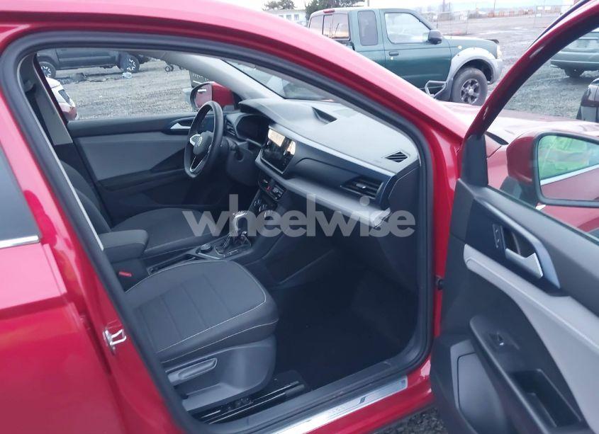 Photo 5 of 2024 Volkswagen Taos 1.5T SE (VIN 3VVVX7B20RM062812)