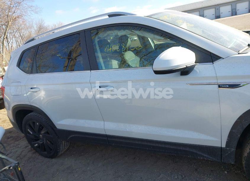 Photo 13 of 2024 Volkswagen Taos 1.5T SE (VIN 3VVVX7B22RM040522)