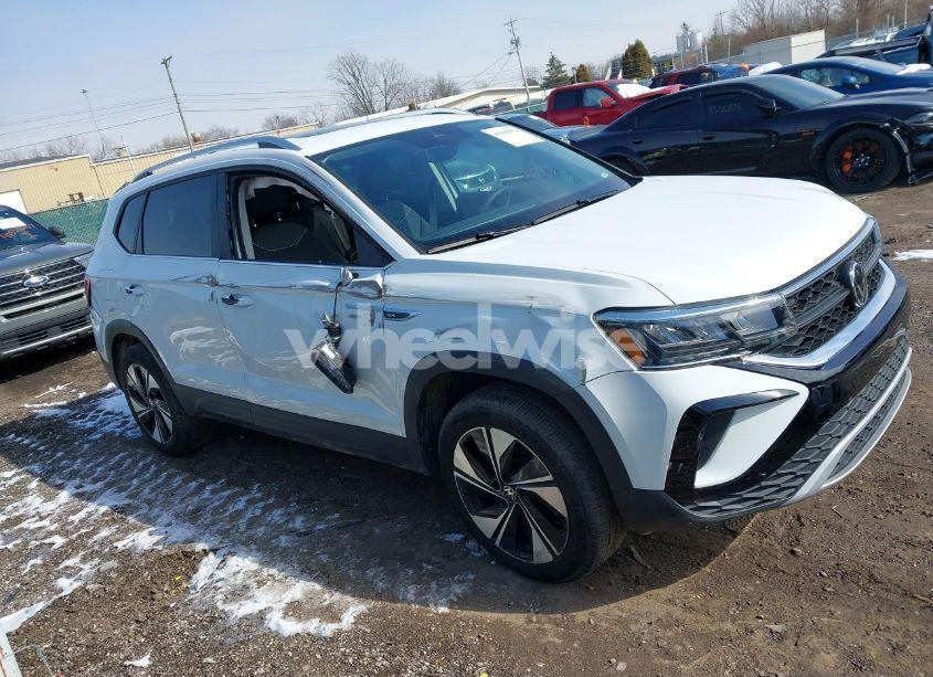 Photo 13 of 2024 Volkswagen Taos 1.5T SE (VIN 3VVVX7B23RM061220)