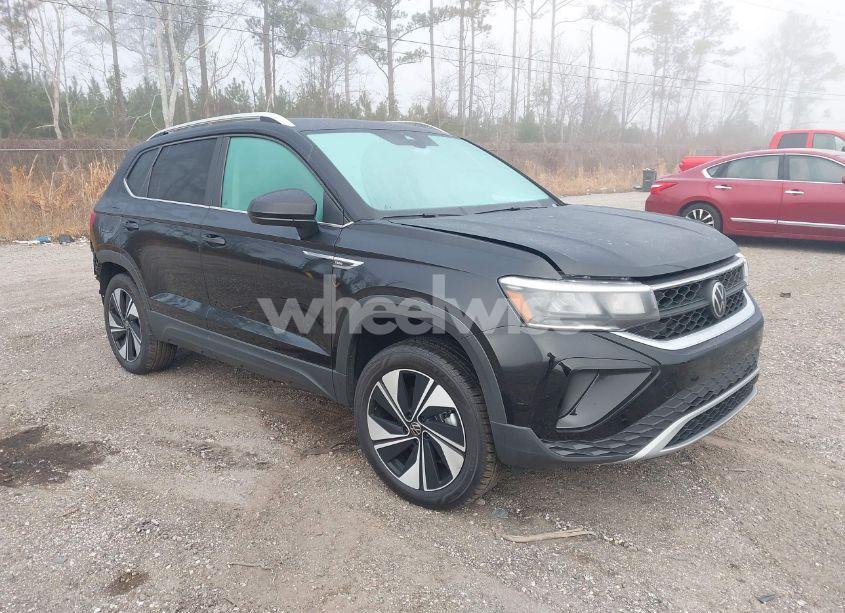 2024 Volkswagen Taos 1.5T SE (VIN 3VVVX7B24RM120565) main photo