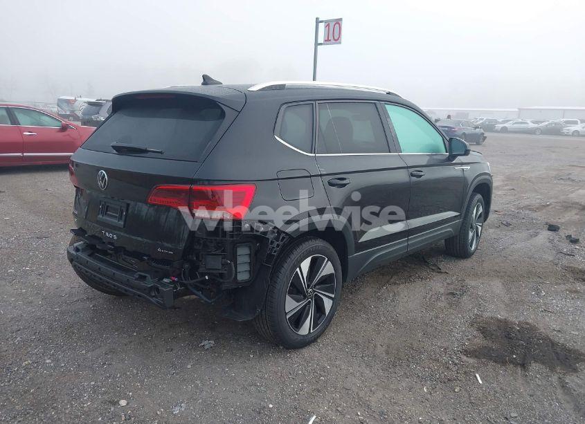 Photo 4 of 2024 Volkswagen Taos 1.5T SE (VIN 3VVVX7B24RM120565)