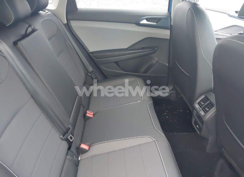 Photo 8 of 2024 Volkswagen Taos 1.5T SE (VIN 3VVVX7B24RM125488)