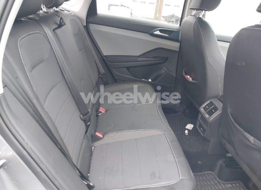 Photo 8 of 2024 Volkswagen Taos 1.5T SE (VIN 3VVVX7B27RM041262)