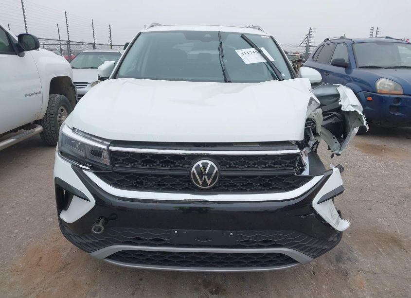 Photo 12 of 2024 Volkswagen Taos 1.5T SE (VIN 3VVVX7B27RM123198)