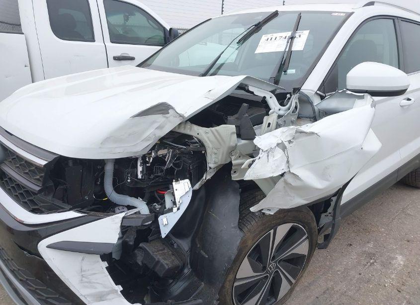 Photo 6 of 2024 Volkswagen Taos 1.5T SE (VIN 3VVVX7B27RM123198)